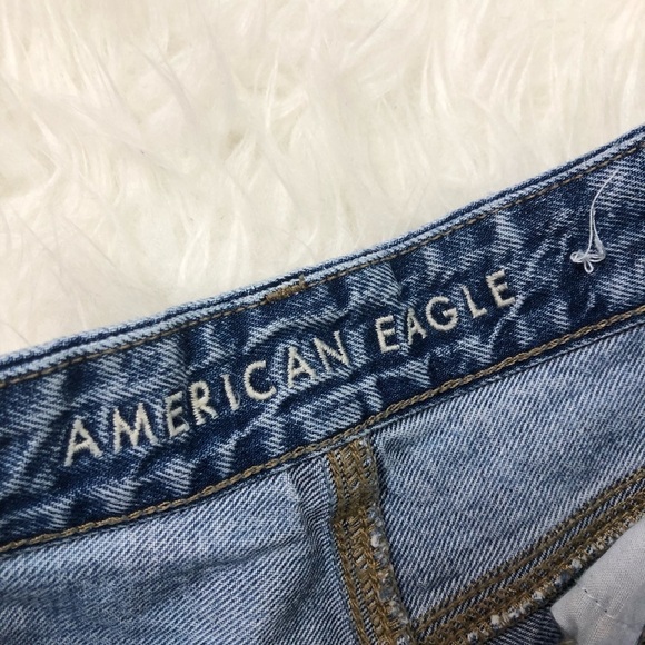 American Eagle- Curvy Mom Jean 90’s wash (0 short) - Picture 10 of 15